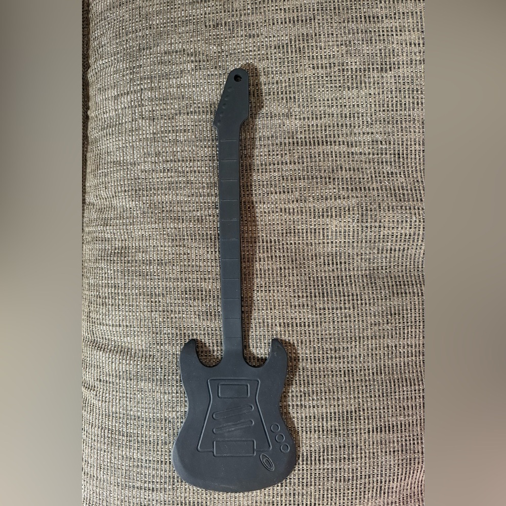 Black Guitar Shaped Silicone Kitchen Utensil